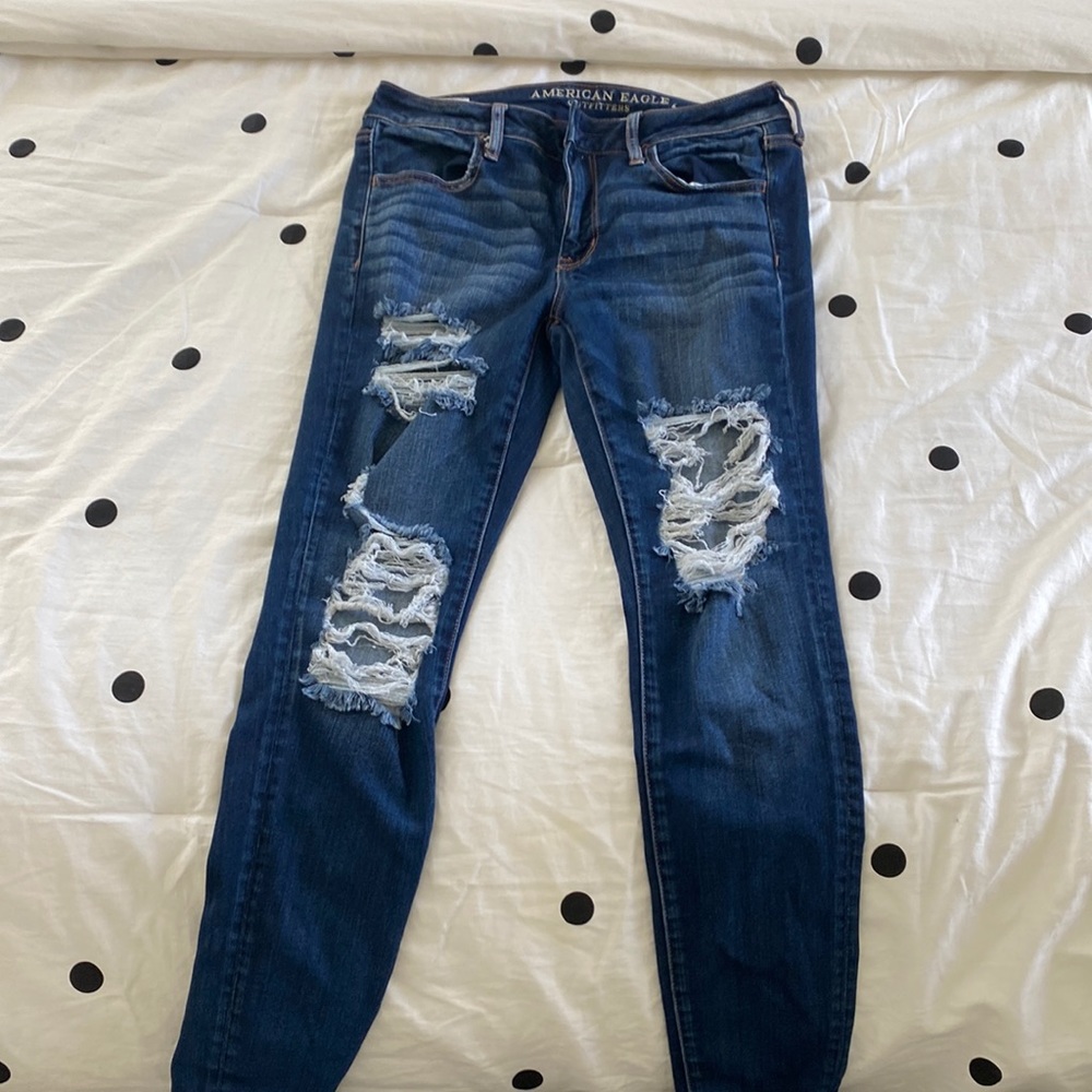 AE distressed jegging-size 8 short